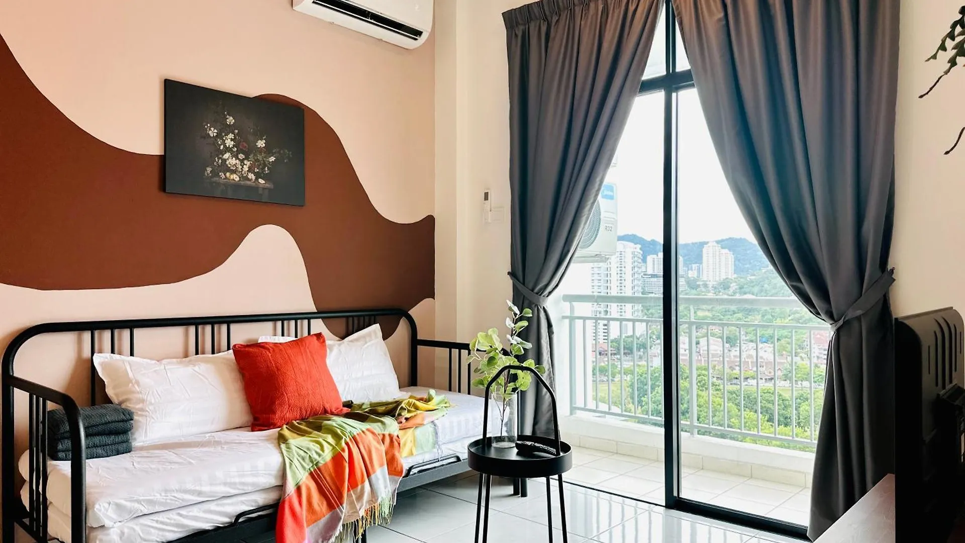 Apartament The Sun 1 Or 3Br Bayan Lepas 4 To 10 Pax Wl 0*,  Malezja