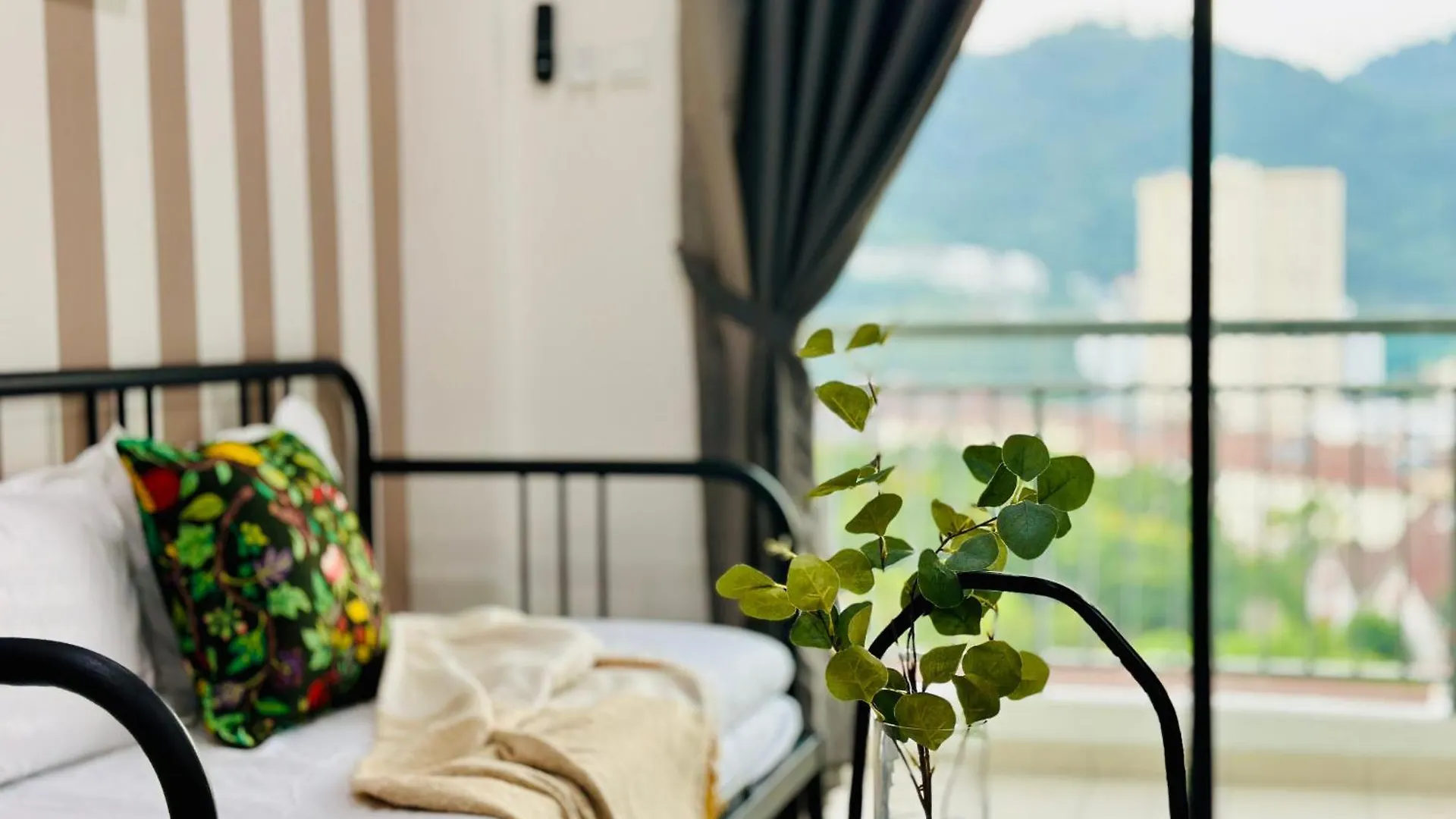 The Sun 1 Or 3Br Bayan Lepas 4 To 10 Pax Wl Apartment Malaysia