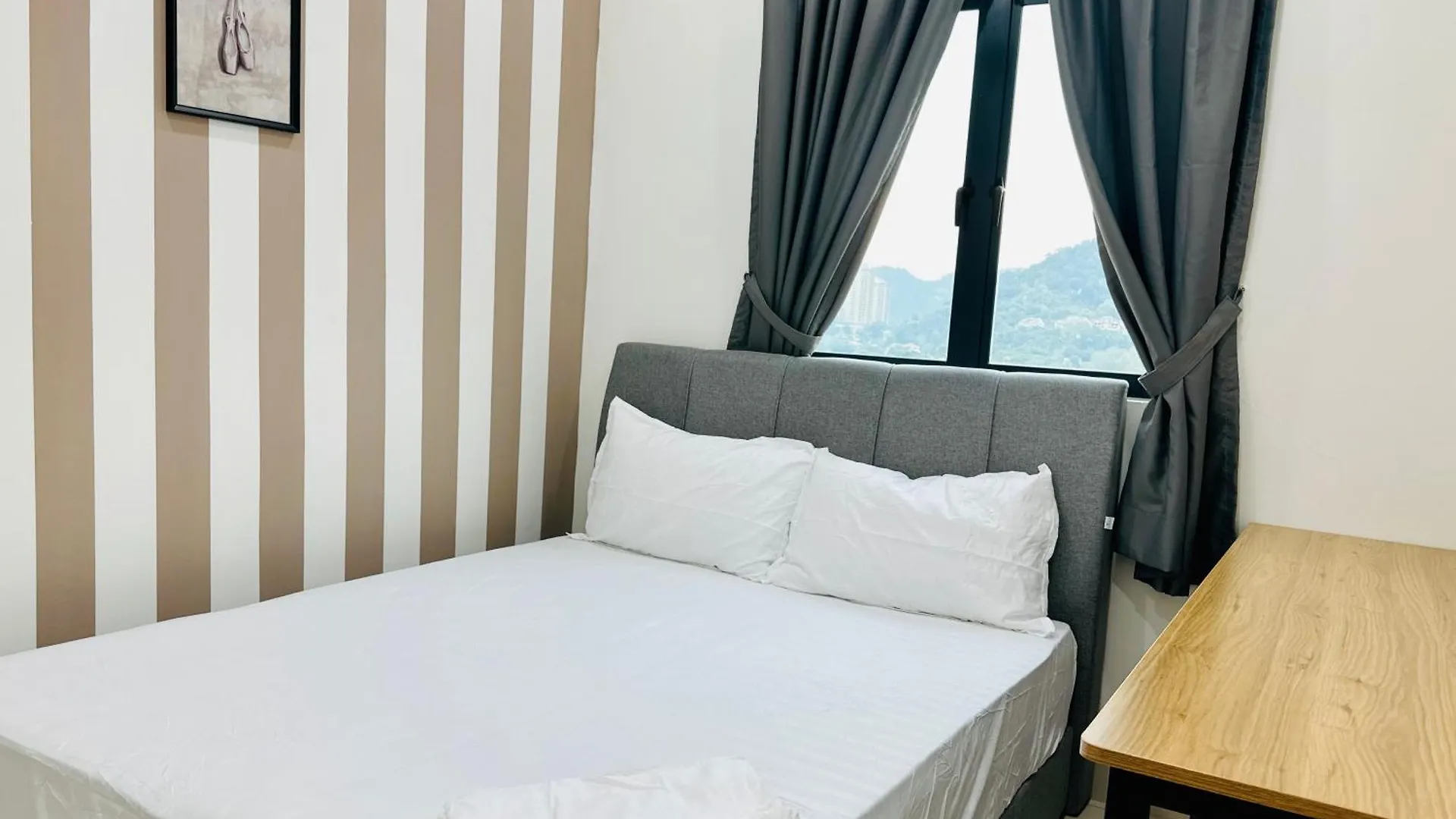 The Sun 1 Or 3Br Bayan Lepas 4 To 10 Pax Wl Apartment
