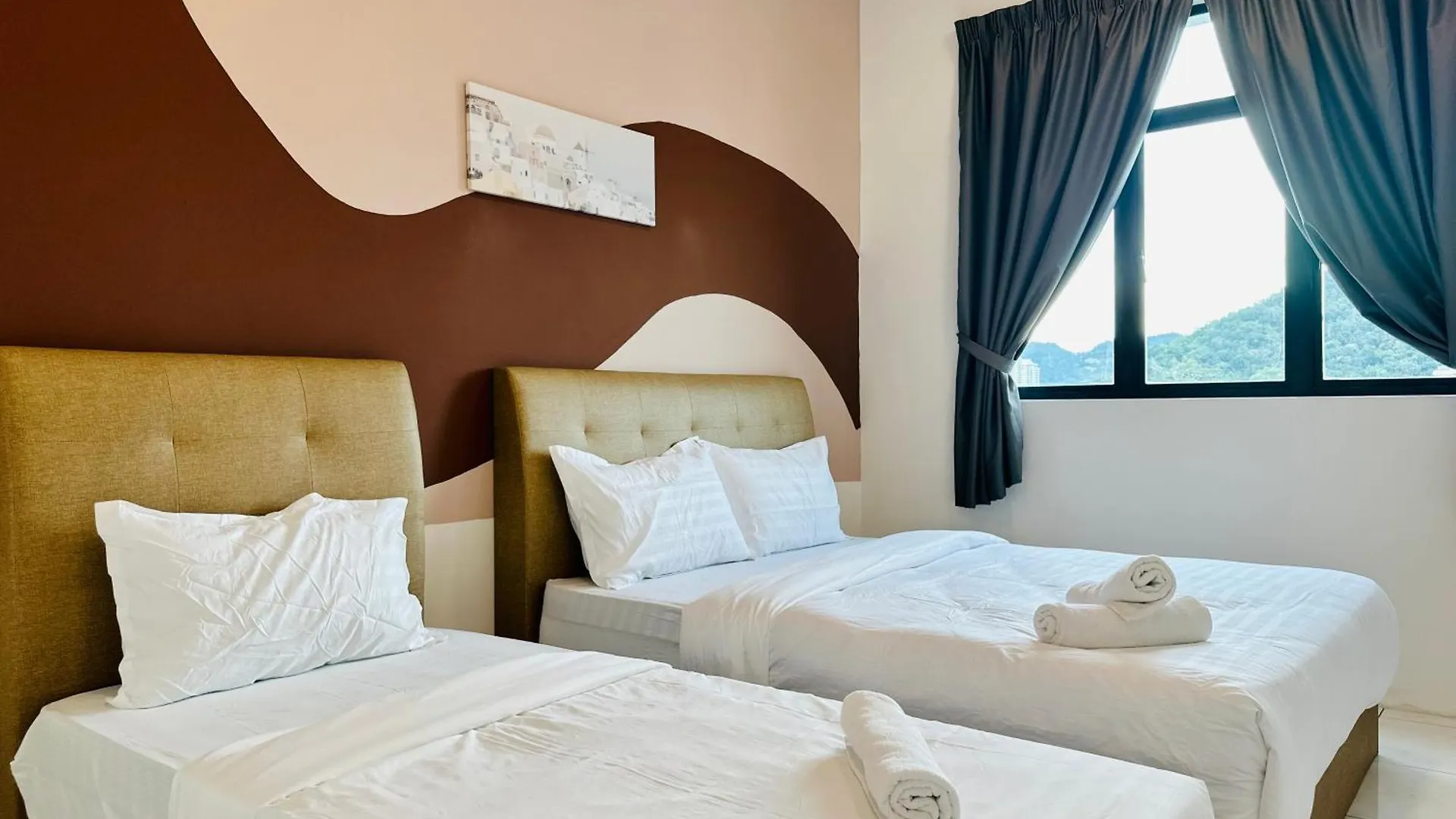 The Sun 1 Or 3Br Bayan Lepas 4 To 10 Pax Wl Apartment