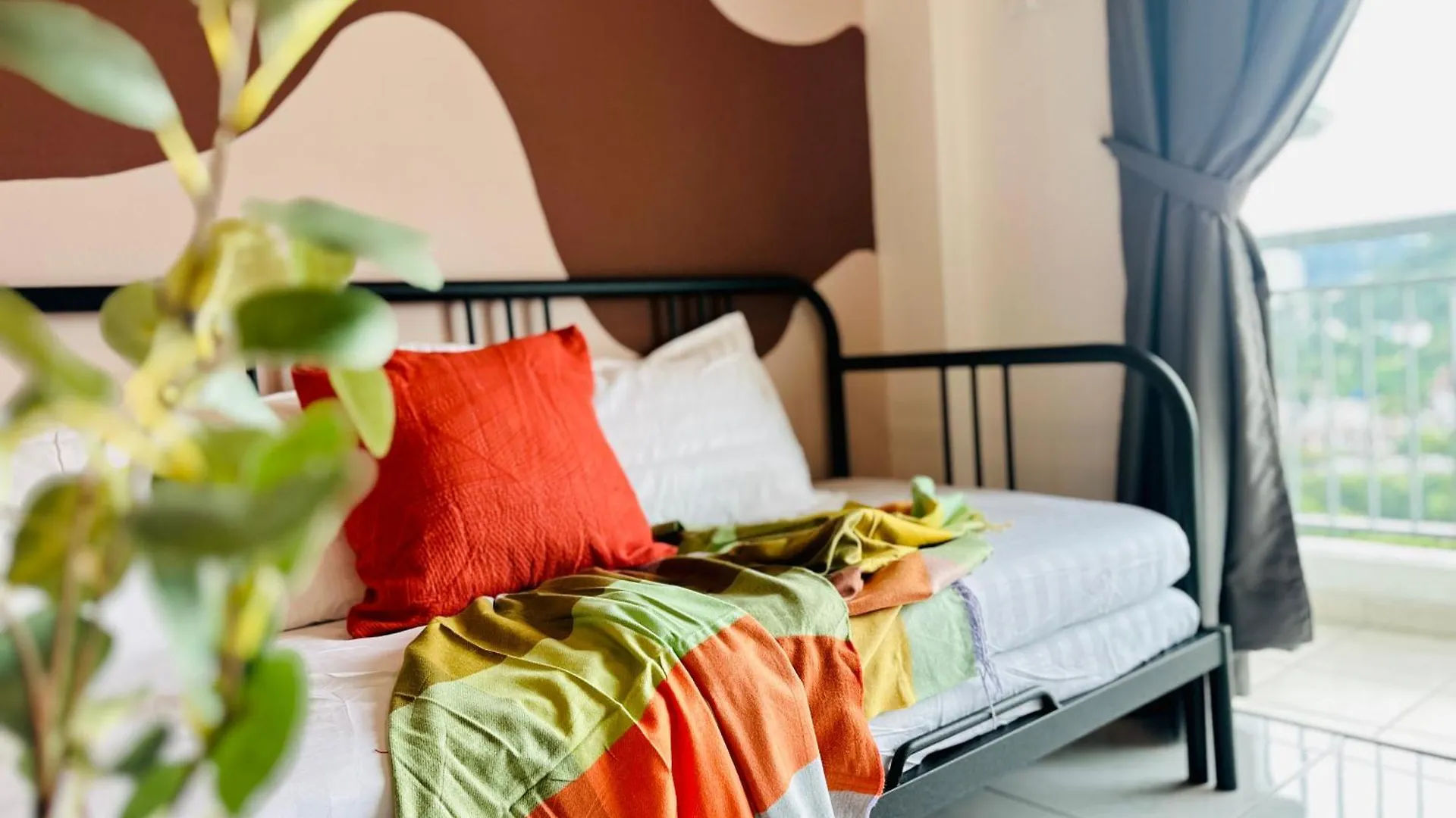 The Sun 1 Or 3Br Bayan Lepas 4 To 10 Pax Wl Apartment 0*,  Malaysia